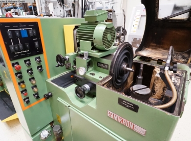 MIKRON - Wälzfräserschärfmaschine - 5
