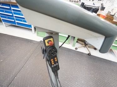 DMG DECKEL-MAHO - Fräsmaschine - Universal - 8