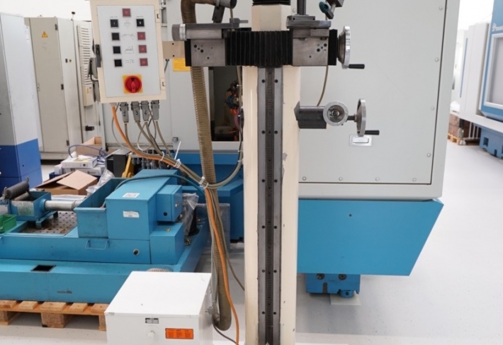 HENNINGER - Zentrumschleifmaschine