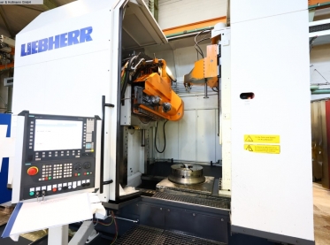 LIEBHERR - Zahnrad-Abwälzfräsmaschine - vertikal - 2