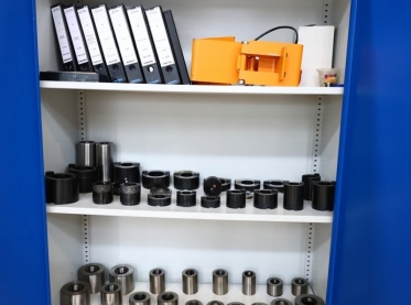 LIEBHERR - Zahnrad-Abwälzfräsmaschine - vertikal - 9