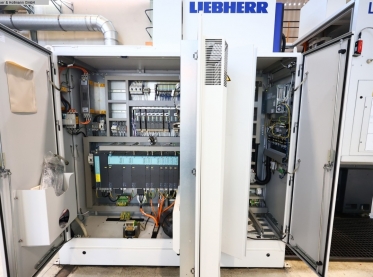 LIEBHERR - Zahnrad-Abwälzfräsmaschine - vertikal - 9