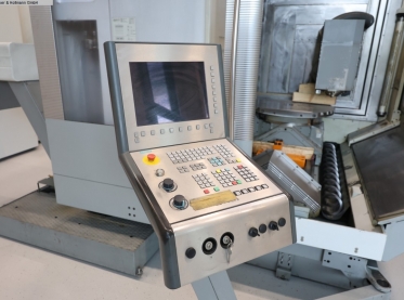 DECKEL - Bearbeitungszentrum - Universal - 4