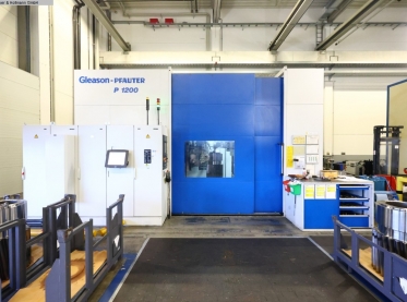 GLEASON- PFAUTER - Zahnrad-Abwälzfräsmaschine - vertikal - 2