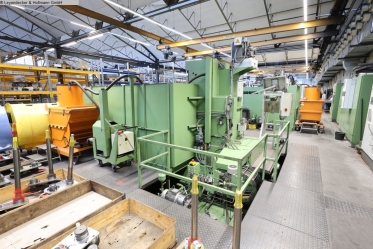 WELTER / LIEBHERR - Zahnrad-Abwälzfräsmaschine - vertikal - 7