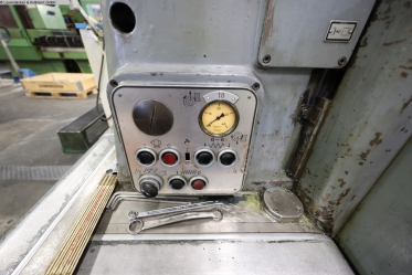 PFAUTER - Zahnrad-Abwälzfräsmaschine - vertikal - 4