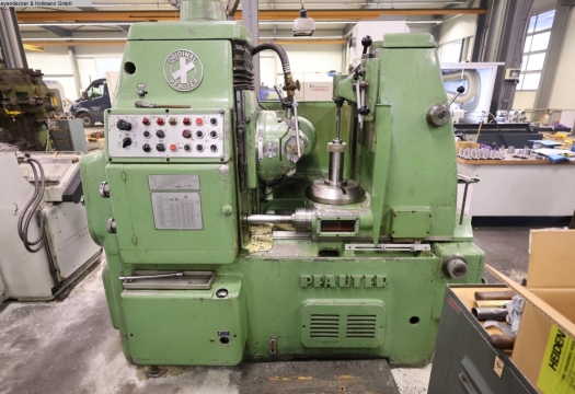 PFAUTER - Zahnrad-Abwälzfräsmaschine - vertikal