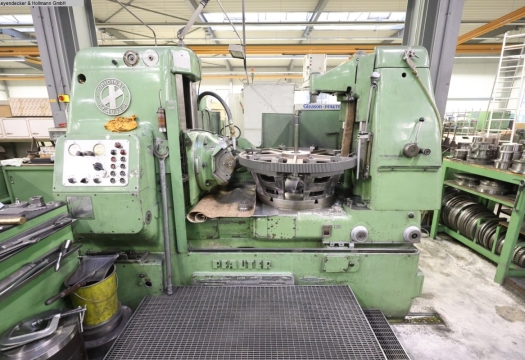 PFAUTER - Zahnrad-Abwälzfräsmaschine - vertikal