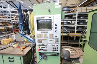 LIEBHERR - Zahnrad-Abwälzfräsmaschine - vertikal - 3