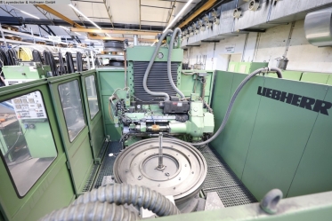 LIEBHERR - Zahnrad-Abwälzfräsmaschine - vertikal - 5