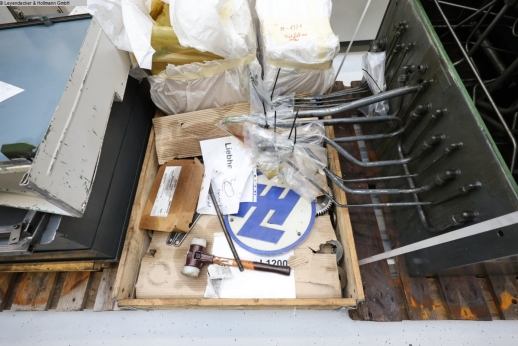 LIEBHERR - Zahnrad-Abwälzfräsmaschine - vertikal - 8