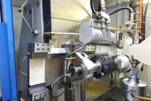 GLEASON- PFAUTER - Zahnrad-Abwälzfräsmaschine - vertikal - 3